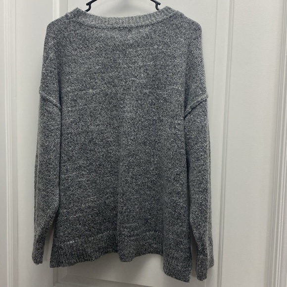 Like Love size large long sleeve soft pullover sweater - Picture 9 of 9